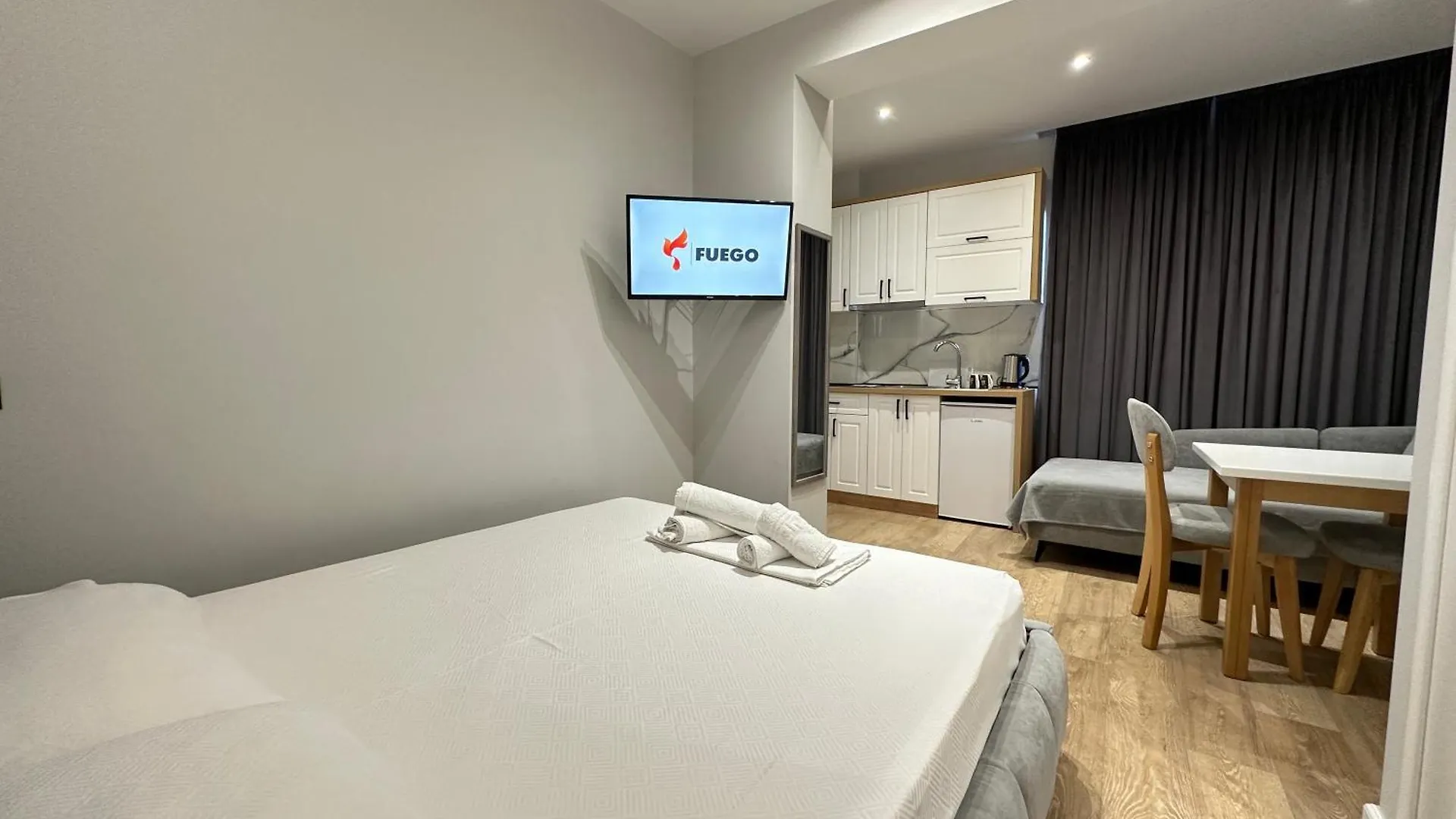 Maison Apartments Vlorë 0*,  Albánie