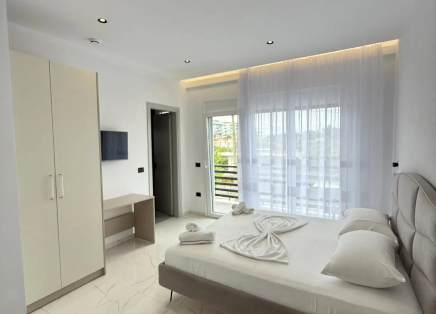 Maison Apartments Vlore 0*,  Albania