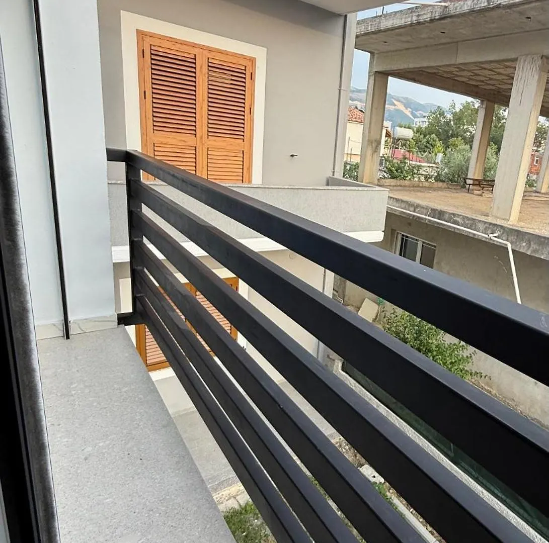 Maison Apartments Vlore Guest house