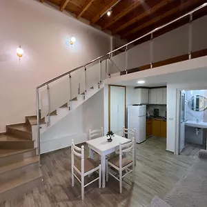  Vila Anxhelo