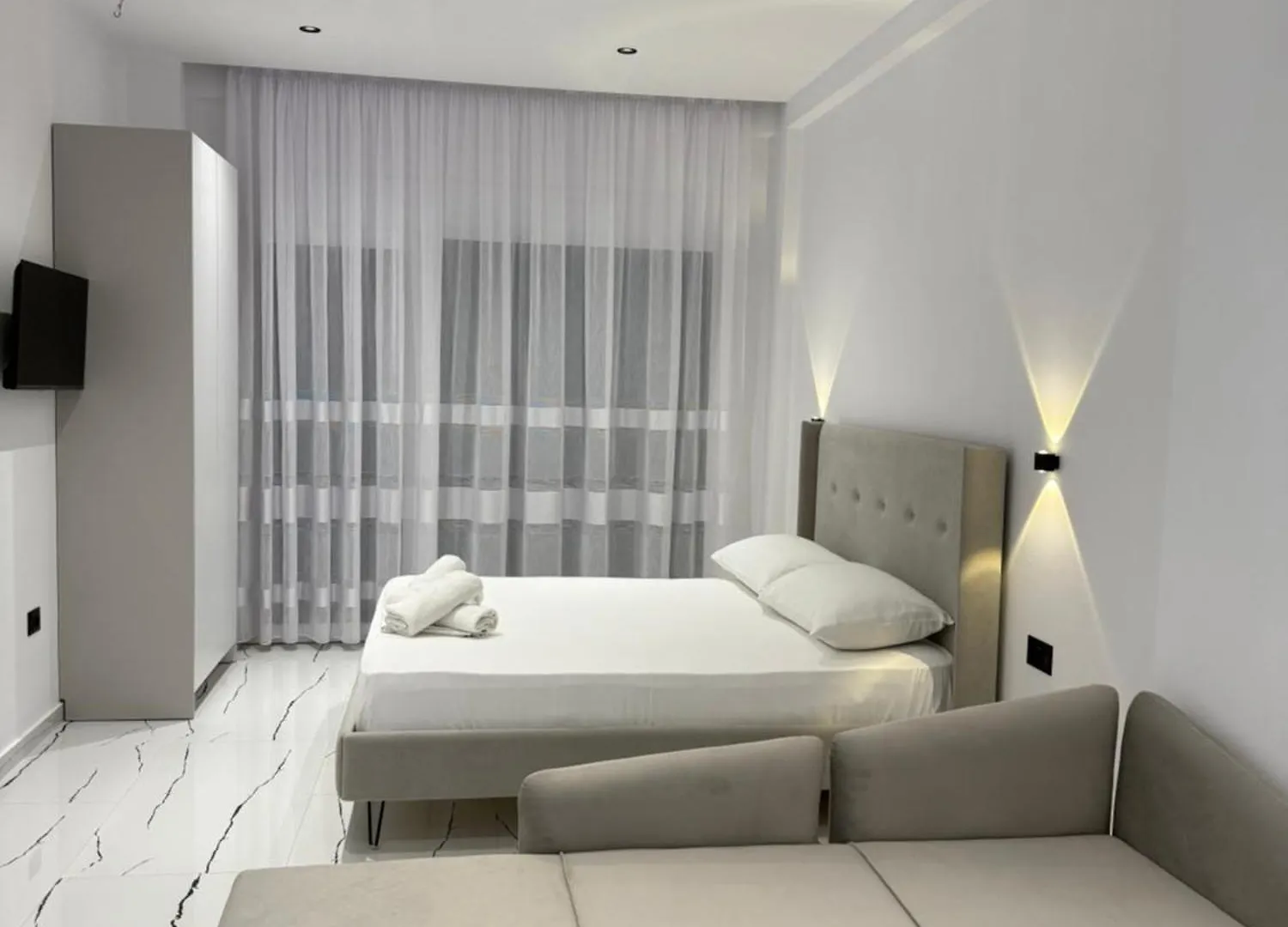 Гостевой дом Maison Apartments Влёра